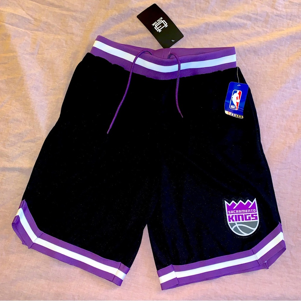 Sacramento Kings adult size small team shorts - cool retro vibes 😎 Brand new 💎